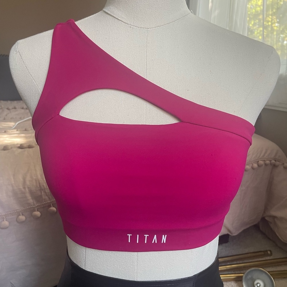 TITAN sports bra